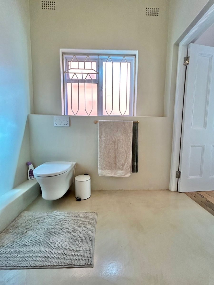 To Let 1 Bedroom Property for Rent in Vredehoek Western Cape